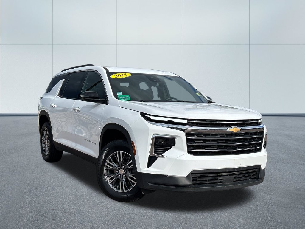 Used 2025 Chevrolet Traverse LT AWD/4WD image 36