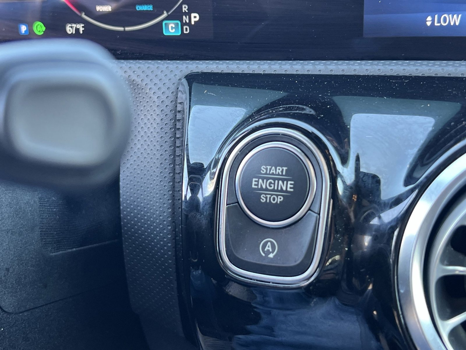 Used 2024 Mercedes-Benz CLA 250 4MATIC image 36