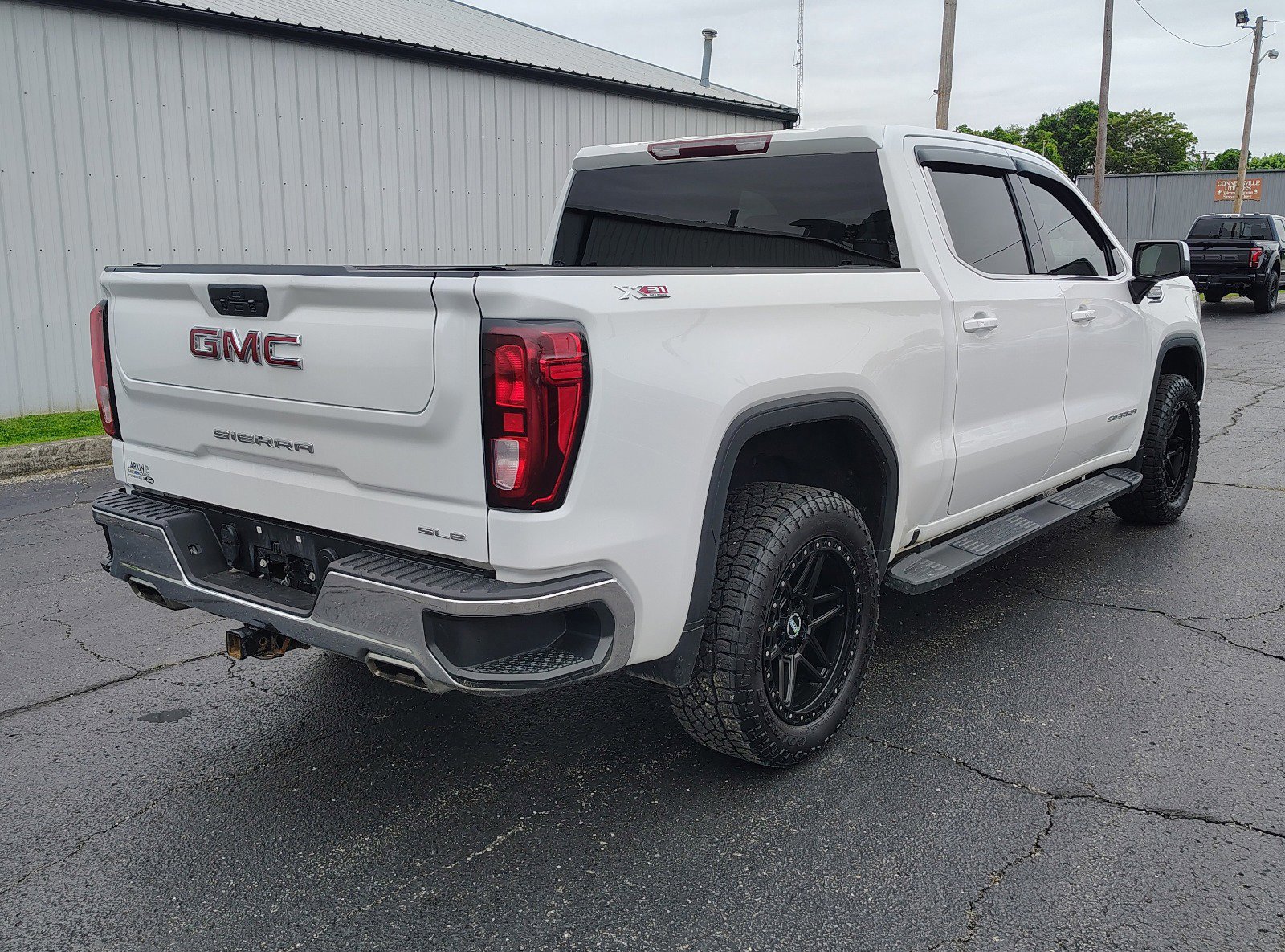Used 2021 GMC Sierra 1500 SLE AWD/4WD image 2