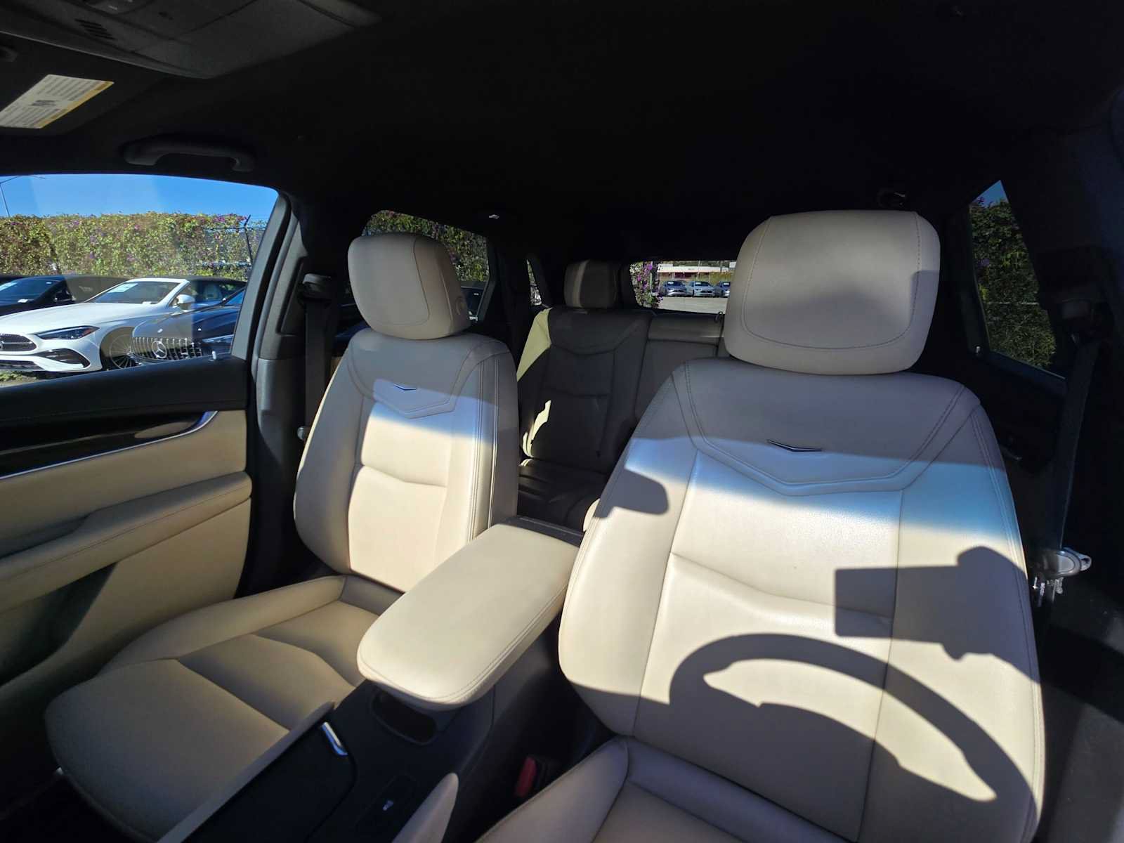 Used 2018 Cadillac XT5 FWD image 18