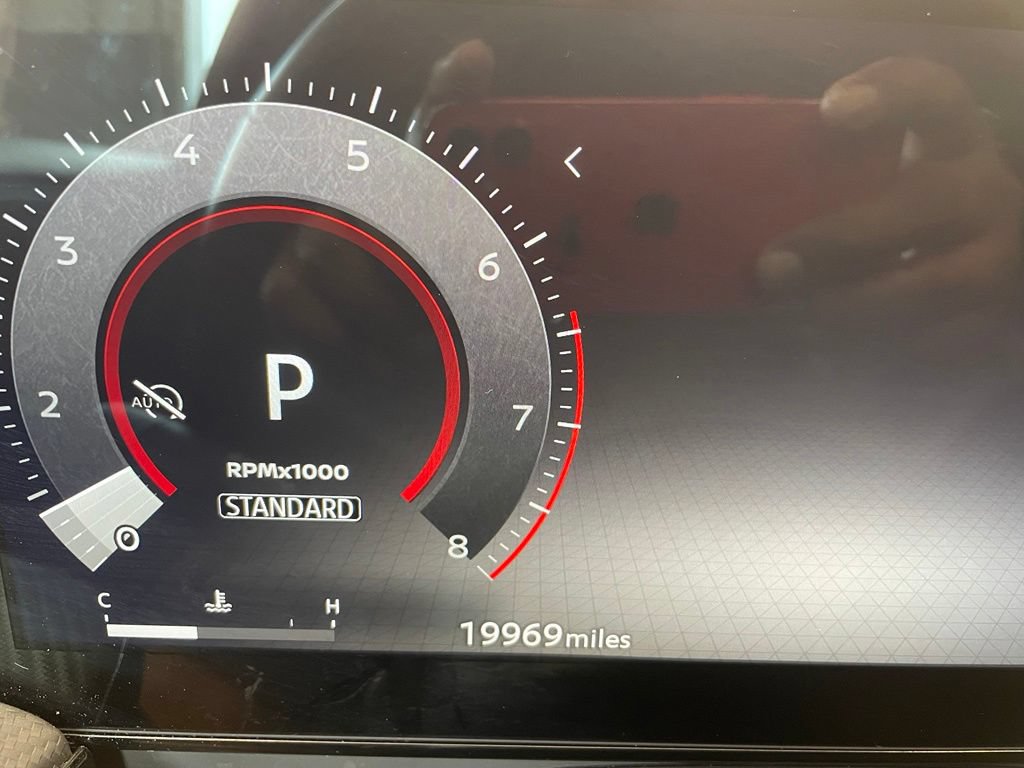 Certified 2025 Nissan Kicks SR FWD image 7