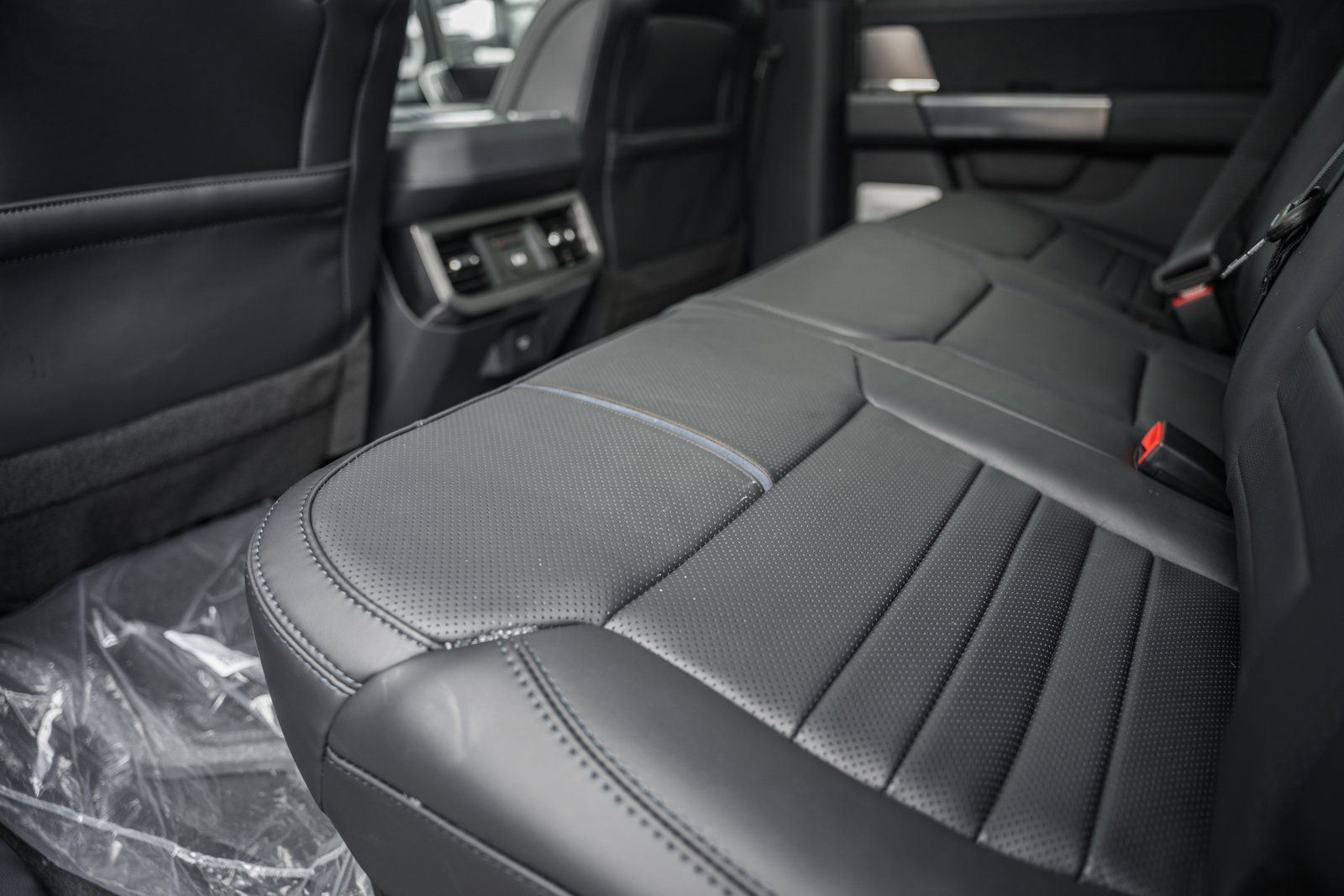 New 2026 Ford F350 Platinum image 92