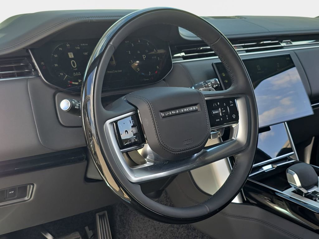 New 2026 Land Rover Range Rover Long Wheelbase Autobiography AWD/4WD image 17