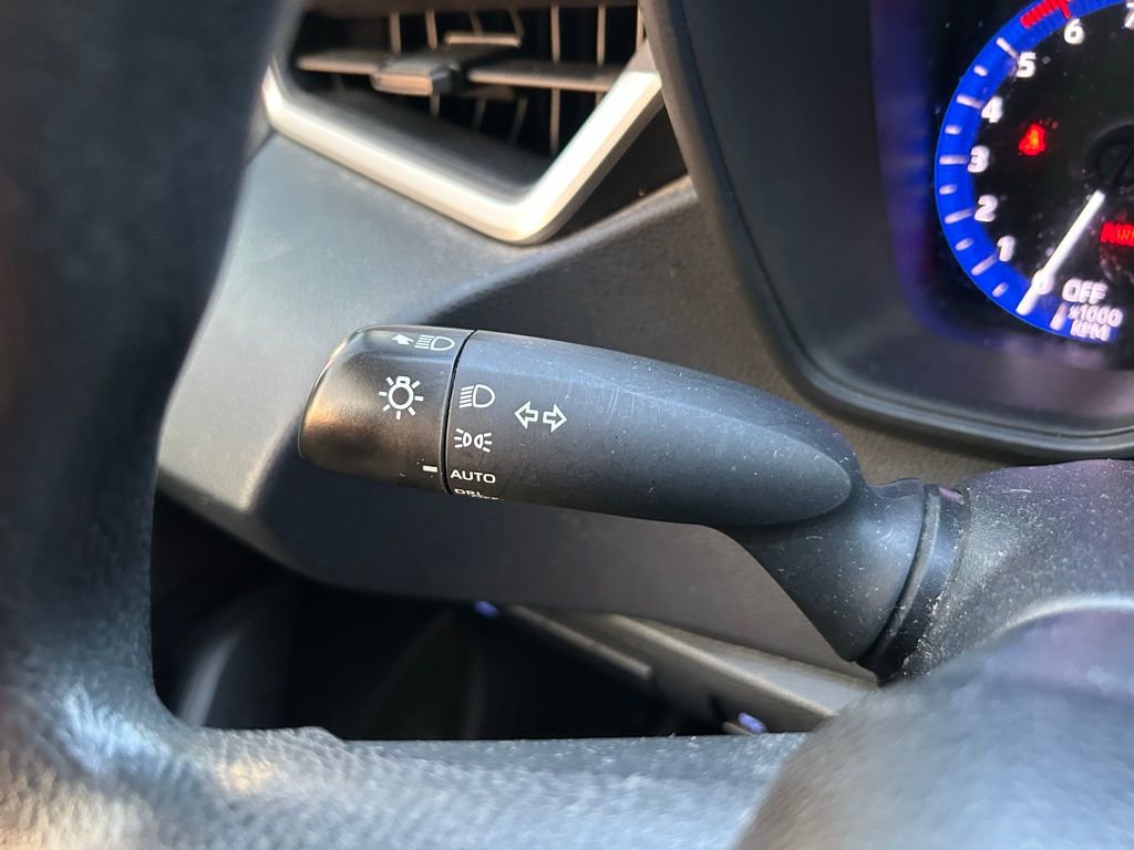 Used 2022 Toyota Corolla LE FWD image 20