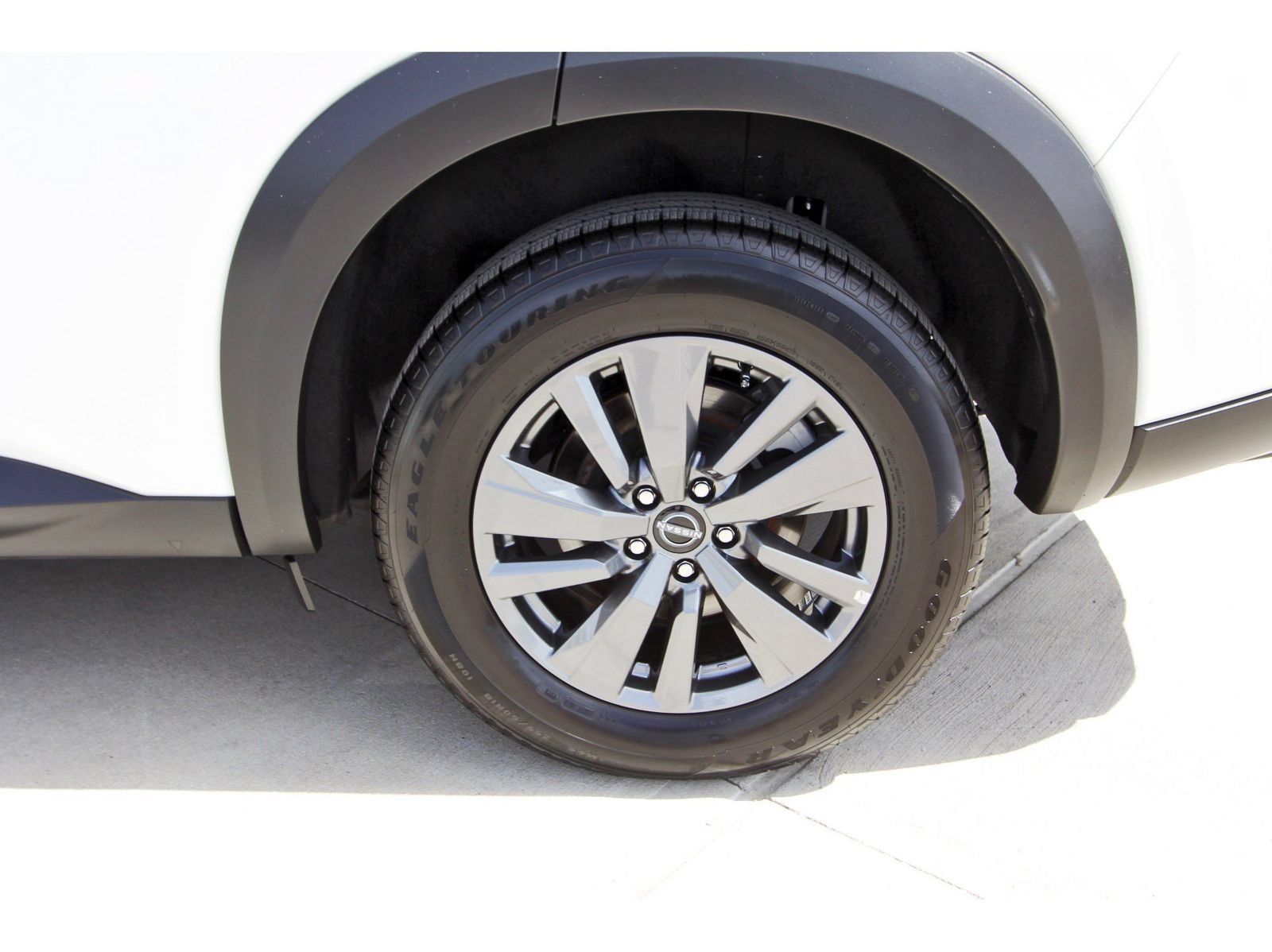Used 2024 Nissan Pathfinder SV FWD image 32