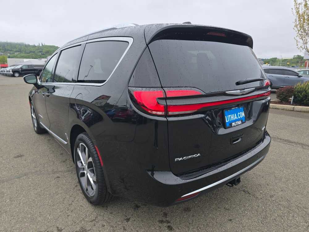 New 2026 Chrysler Pacifica Pinnacle AWD/4WD image 3