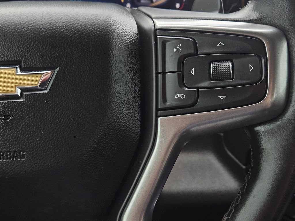 Used 2024 Chevrolet Silverado 1500 LTZ AWD/4WD image 34