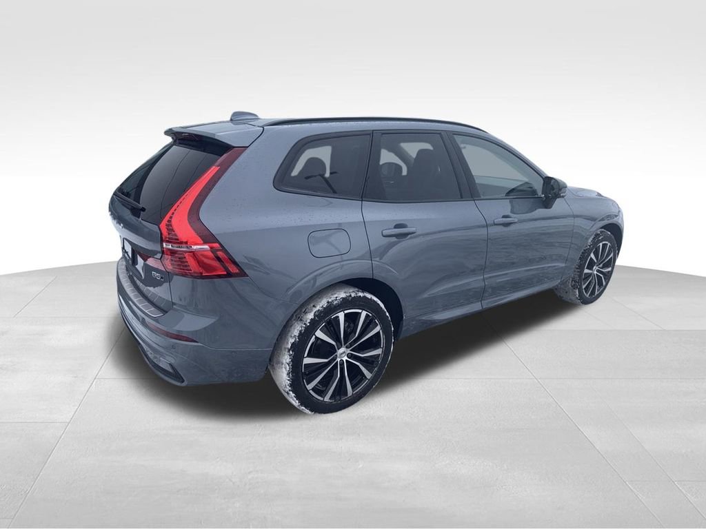 Certified 2023 Volvo XC60 B5 Plus w/ Climate Package image 8