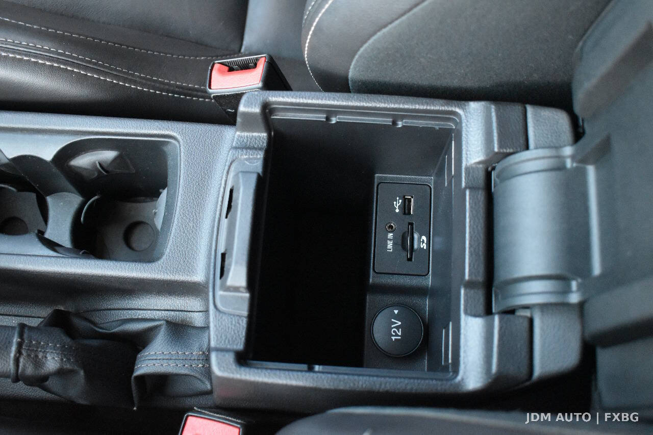 Used 2015 Ford Focus ST w/ Equipment Group 402A FWD image 30