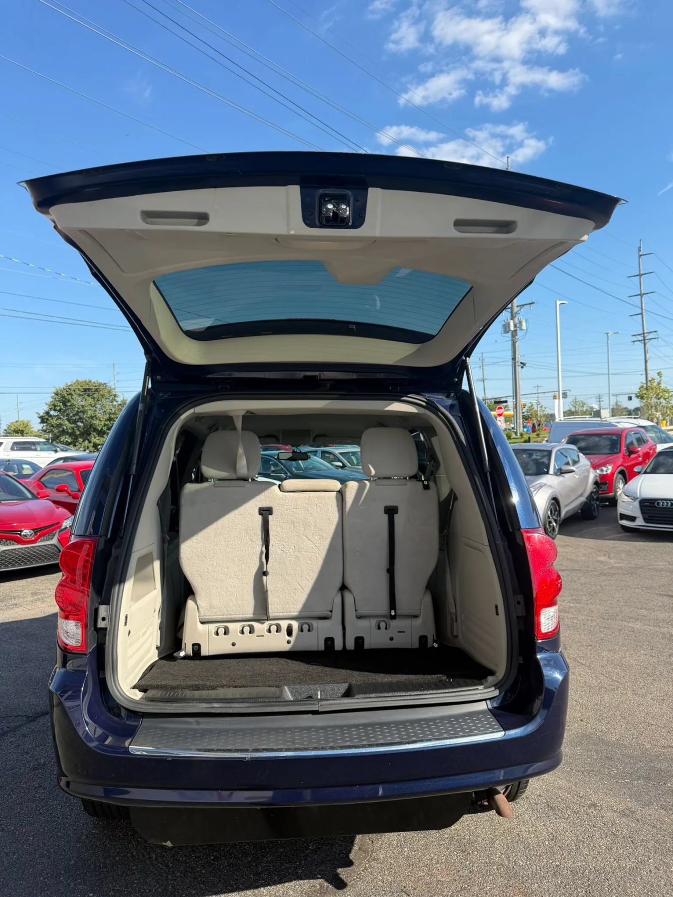 Used 2014 Dodge Grand Caravan SE w/ Quick Order Package 29E SE FWD image 30