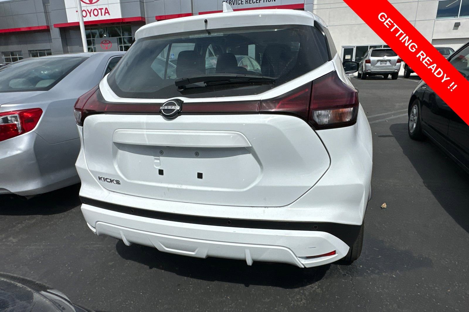 Used 2023 Nissan Kicks S image 6