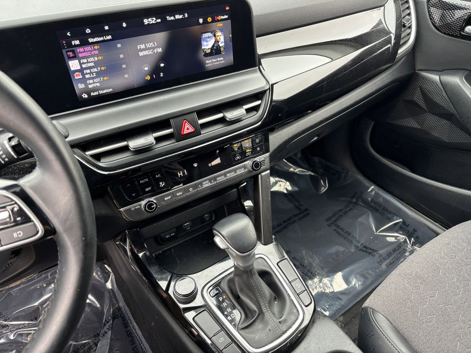 Used 2025 Kia Seltos S FWD image 17