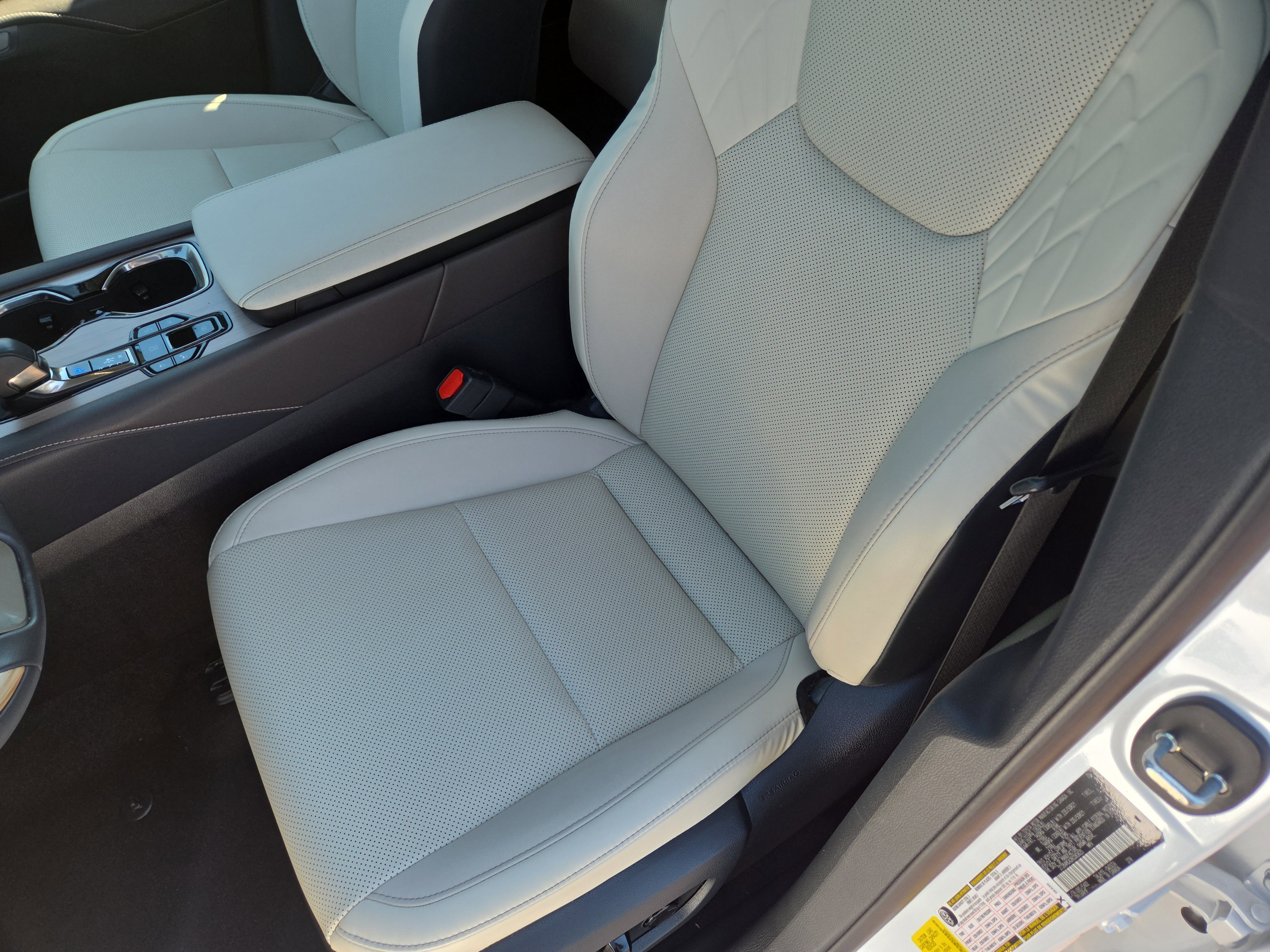Used 2024 Lexus RX 350 Premium w/ Accessory Package (Z1) image 13