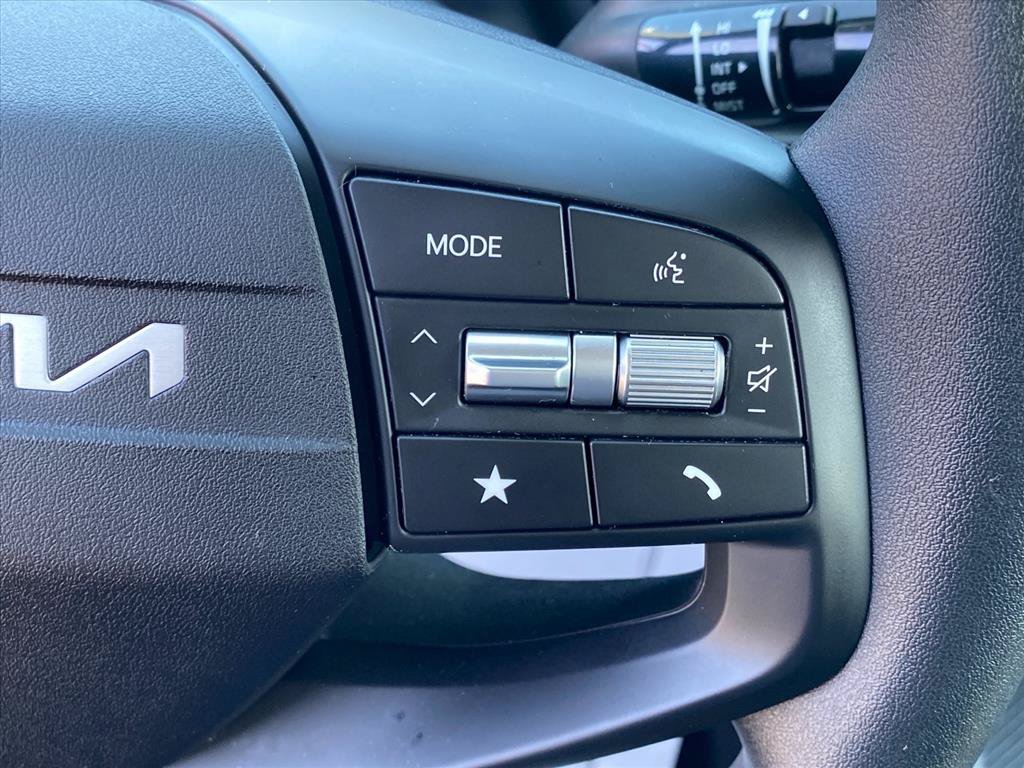 Certified 2025 Kia K4 FWD image 16