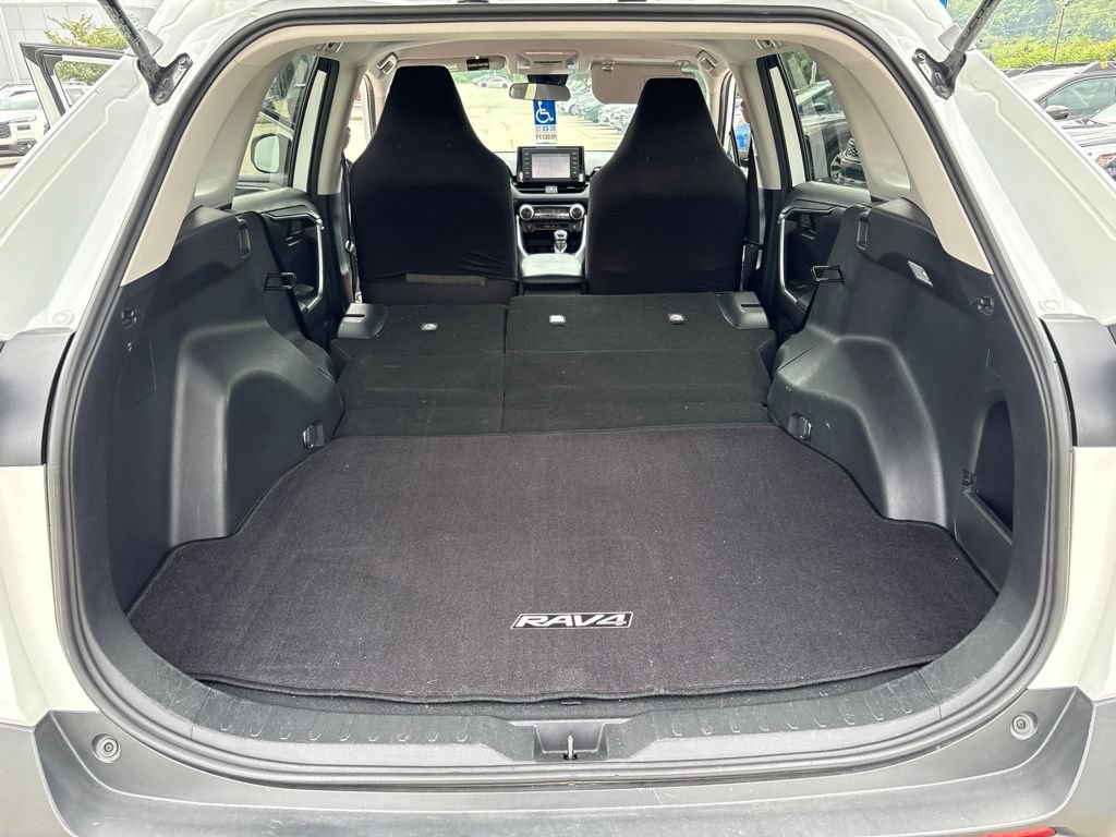 Used 2019 Toyota RAV4 LE AWD/4WD image 28