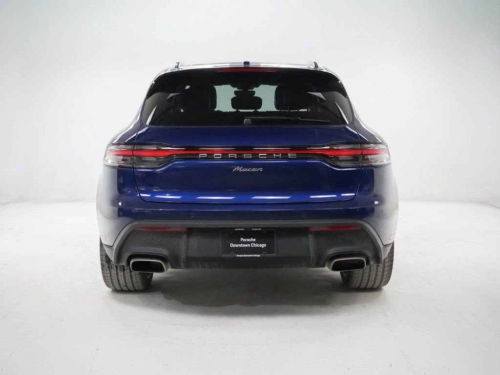 Certified 2025 Porsche Macan image 11