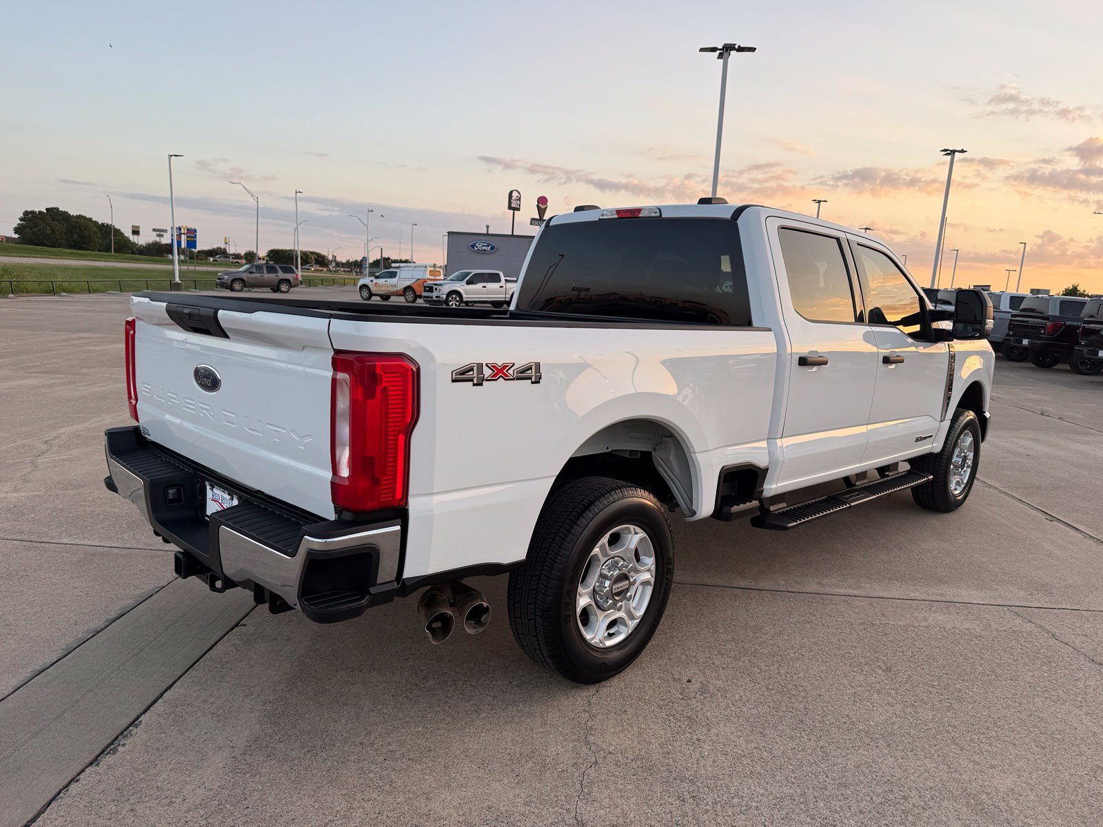 Used 2025 Ford F250 XLT AWD/4WD image 5