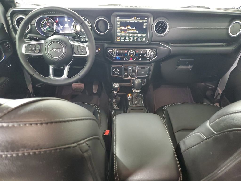 Used 2023 Jeep Wrangler Unlimited Sahara w/ Cold Weather Group image 13