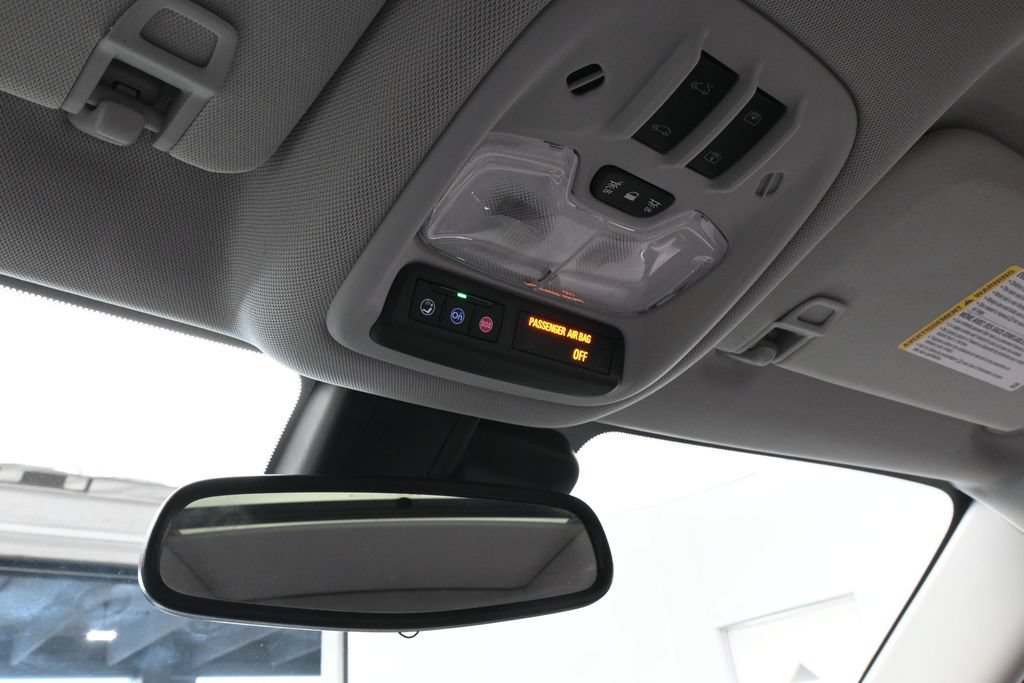 Used 2021 Chevrolet TrailBlazer LT w/ Sun and Liftgate Package FWD image 23