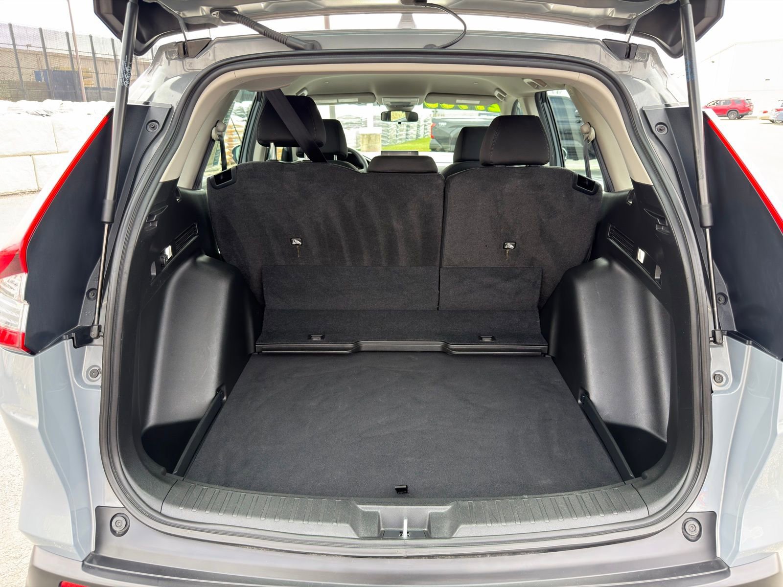 Used 2024 Honda CR-V LX image 30