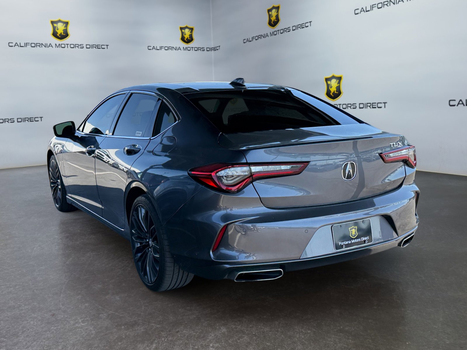Used 2023 Acura TLX w/ Technology Package image 3