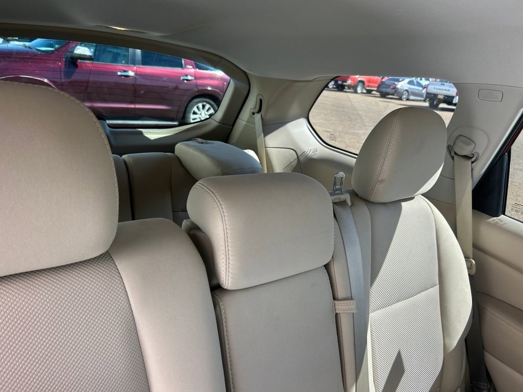 Used 2018 Nissan Pathfinder SV w/ SV All Weather Package image 30