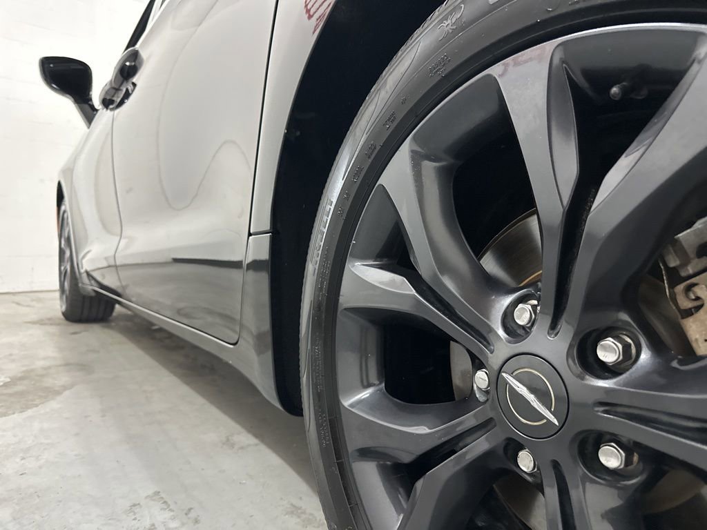 Used 2018 Chrysler Pacifica Touring Plus w/ S Appearance Package image 20