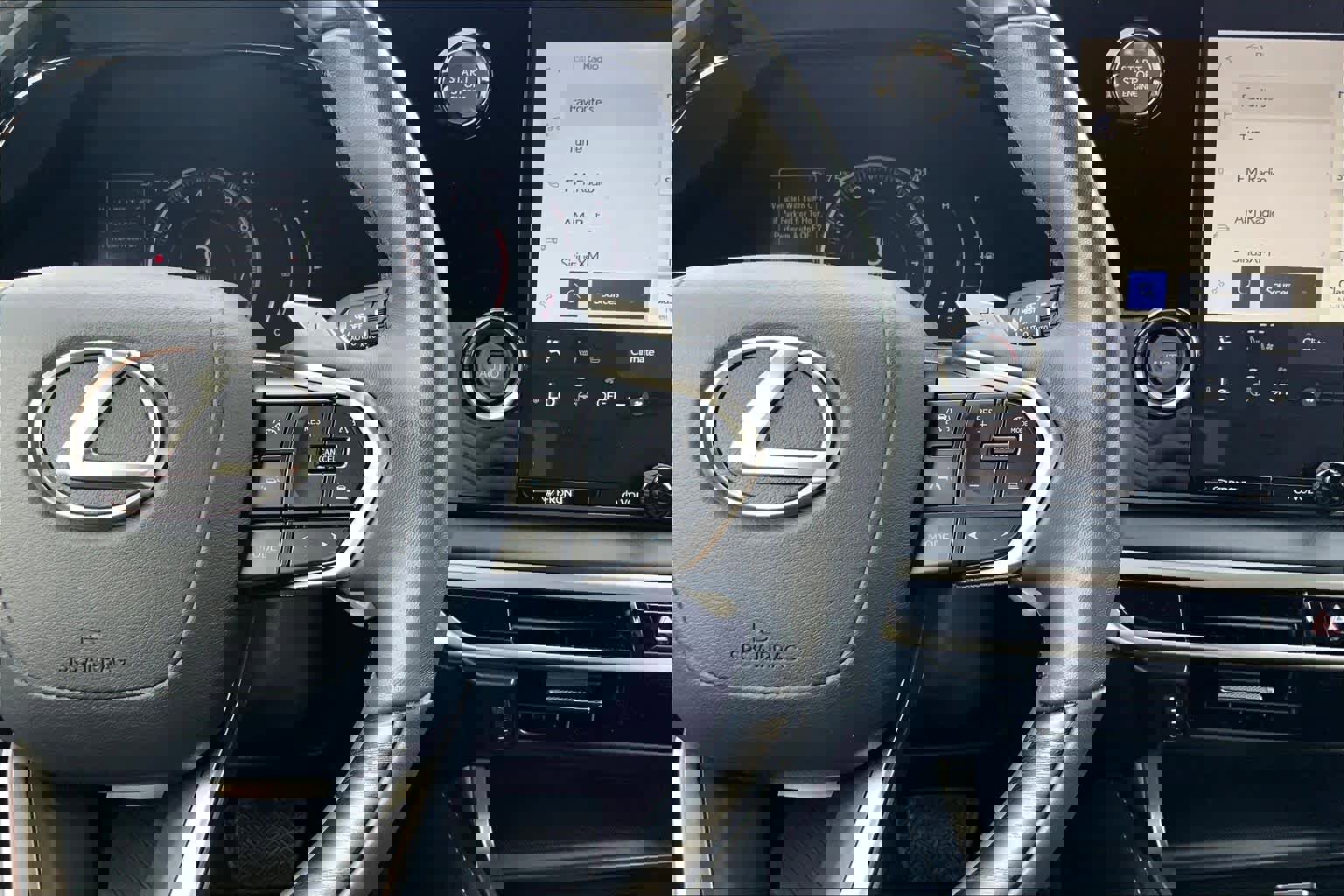 Used 2024 Lexus RX 350 Premium w/ Accessory Package (Z1) image 25