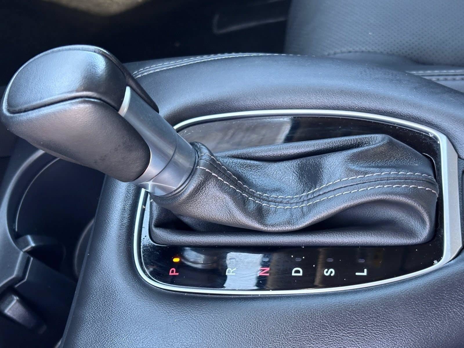 Certified 2025 Honda HR-V EX-L image 32