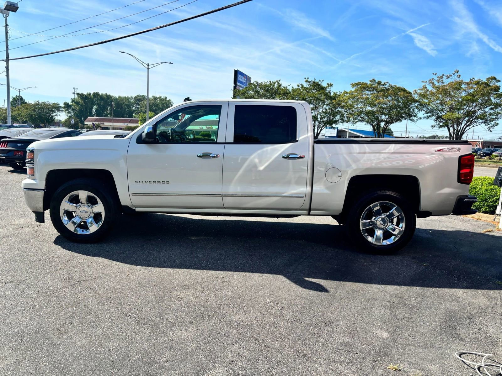 Used 2014 Chevrolet Silverado 1500 LTZ Z71 AWD/4WD image 7
