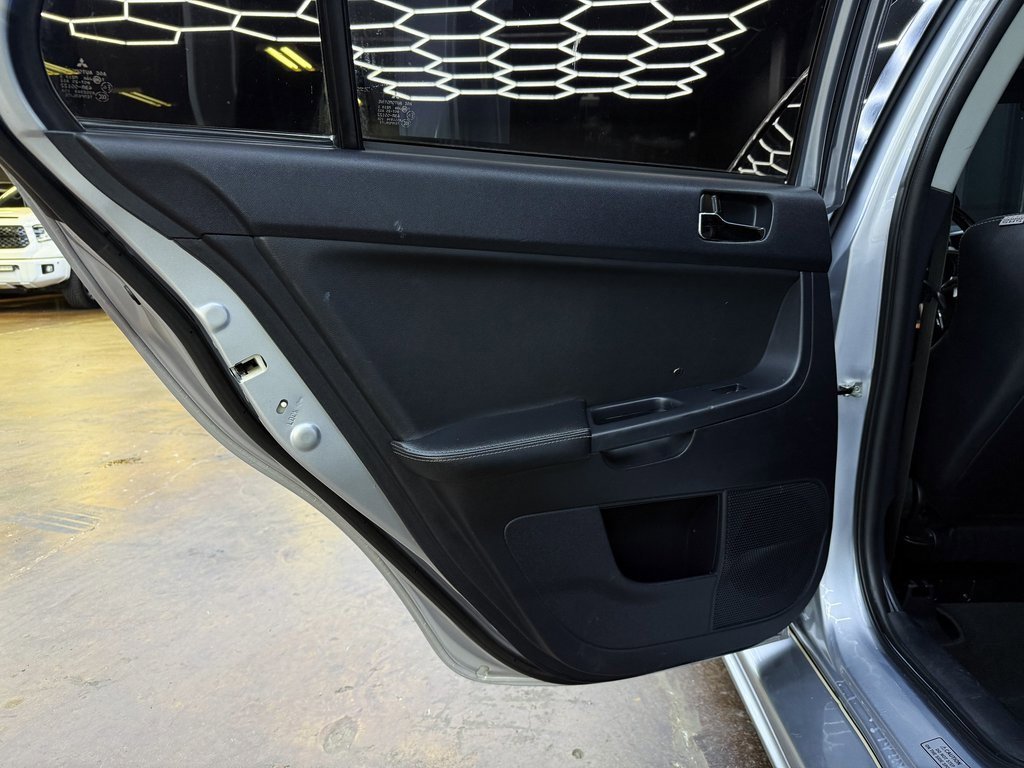 Used 2008 Mitsubishi Lancer Evolution MR image 18