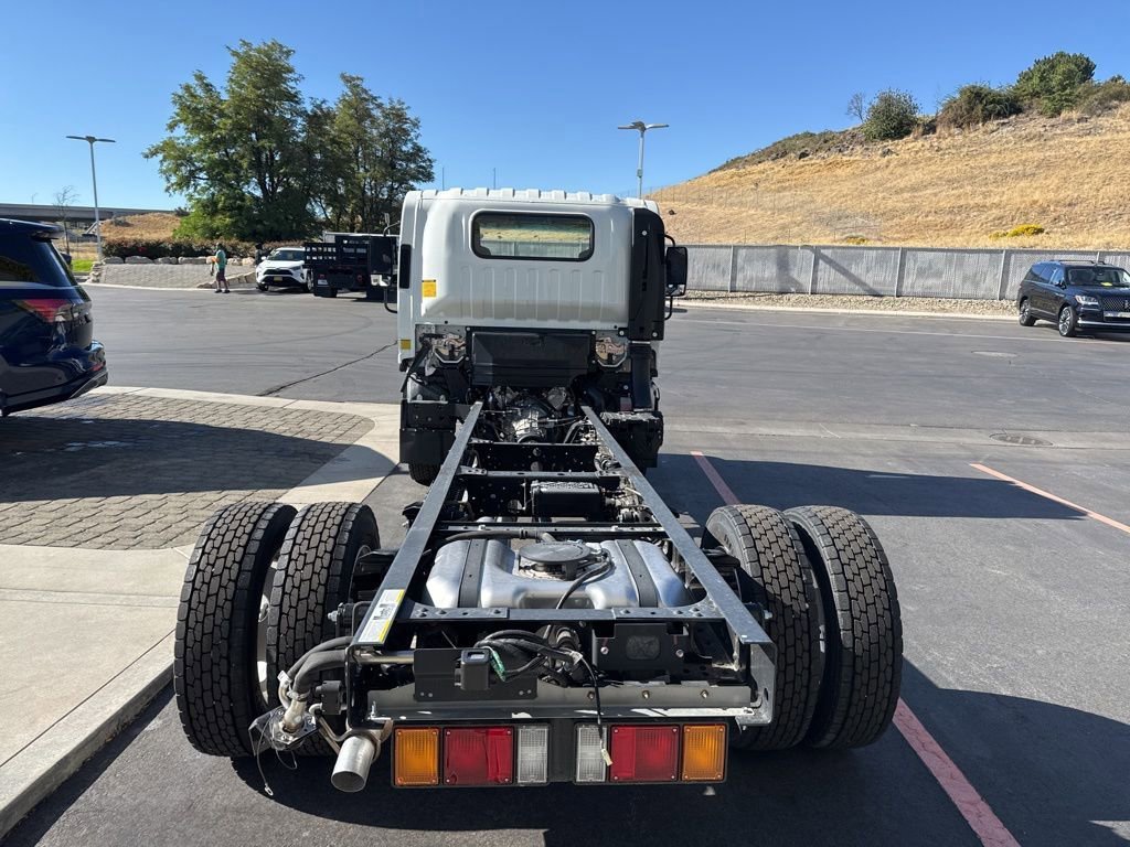 New 2025 Chevrolet Low Cab Forward RWD image 5