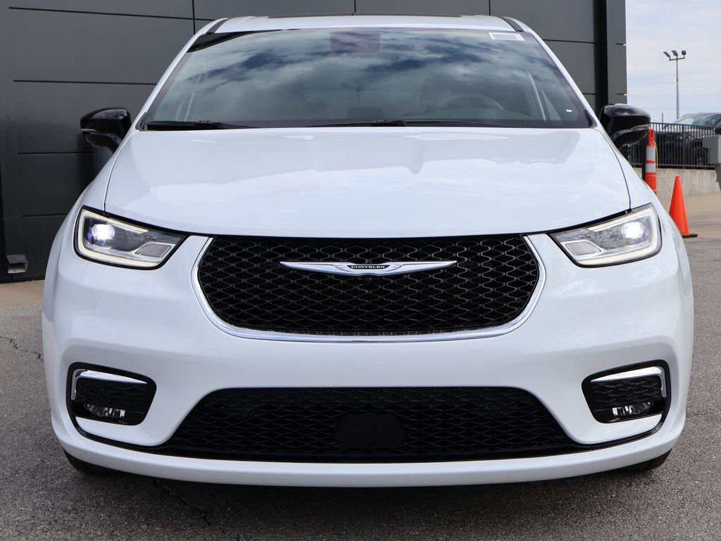 New 2026 Chrysler Pacifica Select image 7