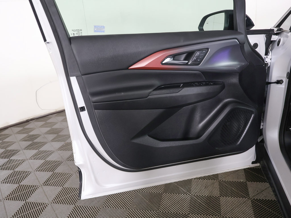 Used 2025 Chevrolet Equinox EV RS w/ Convenience Package II FWD image 27