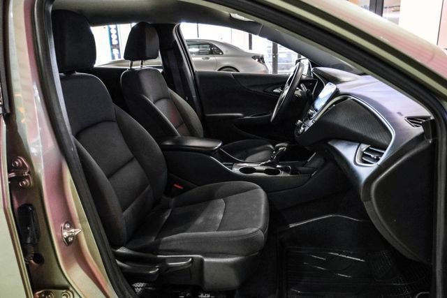 Used 2022 Chevrolet Malibu LS w/ LPO, Floor Liner Package FWD image 28