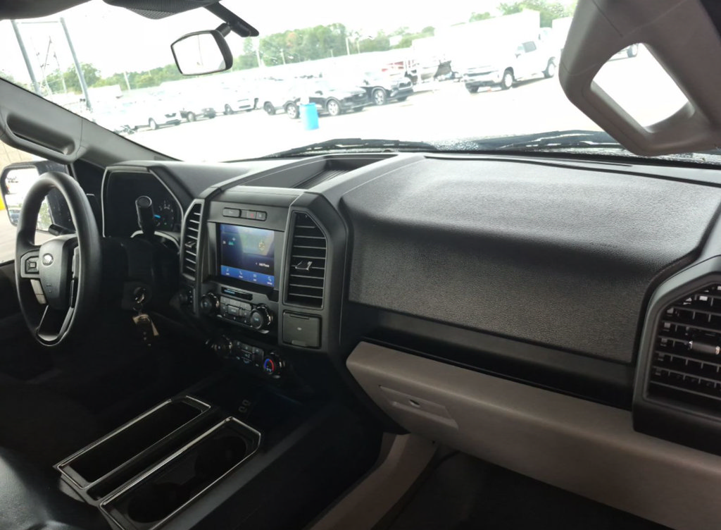 Used 2020 Ford F150 XL w/ Equipment Group 101A Mid AWD/4WD image 8