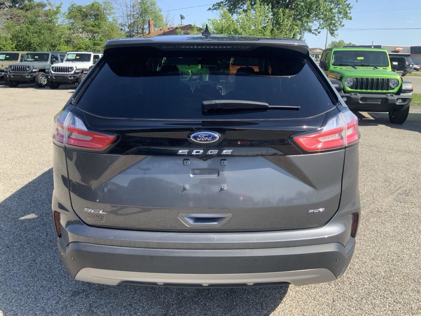 Used 2021 Ford Edge SEL w/ Convenience Package AWD/4WD image 7