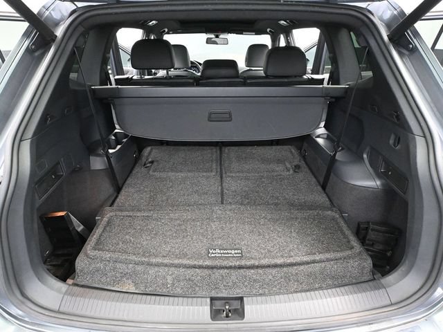Used 2019 Volkswagen Tiguan SEL Premium R-Line FWD image 37