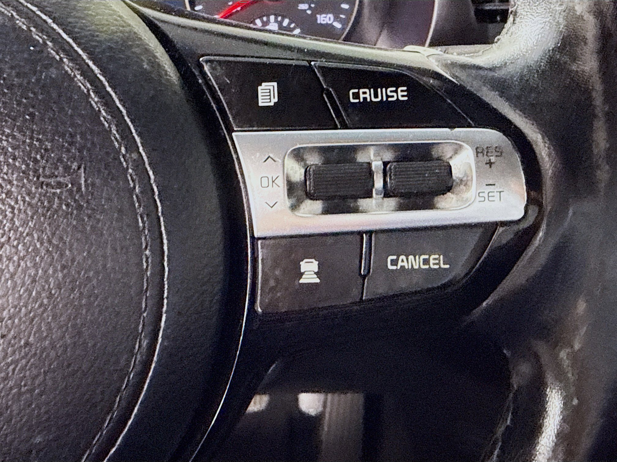 Used 2017 Kia Cadenza Technology image 15