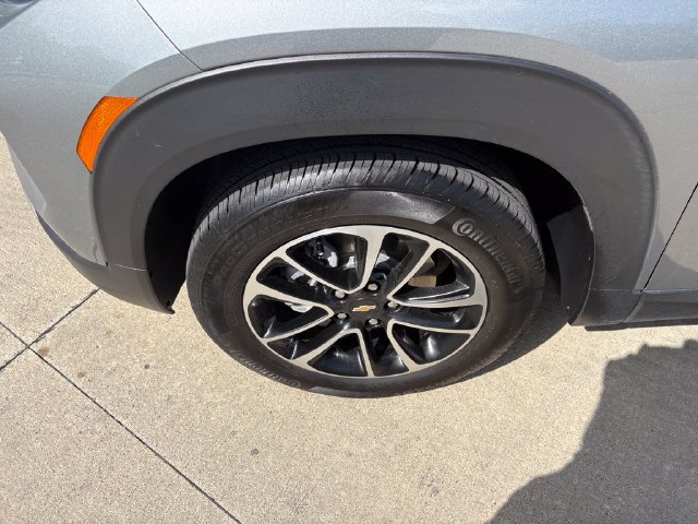 Used 2024 Chevrolet TrailBlazer LT w/ LT Cold Weather Package FWD image 47