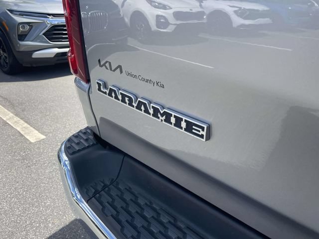 Used 2025 RAM 1500 Laramie AWD/4WD image 9