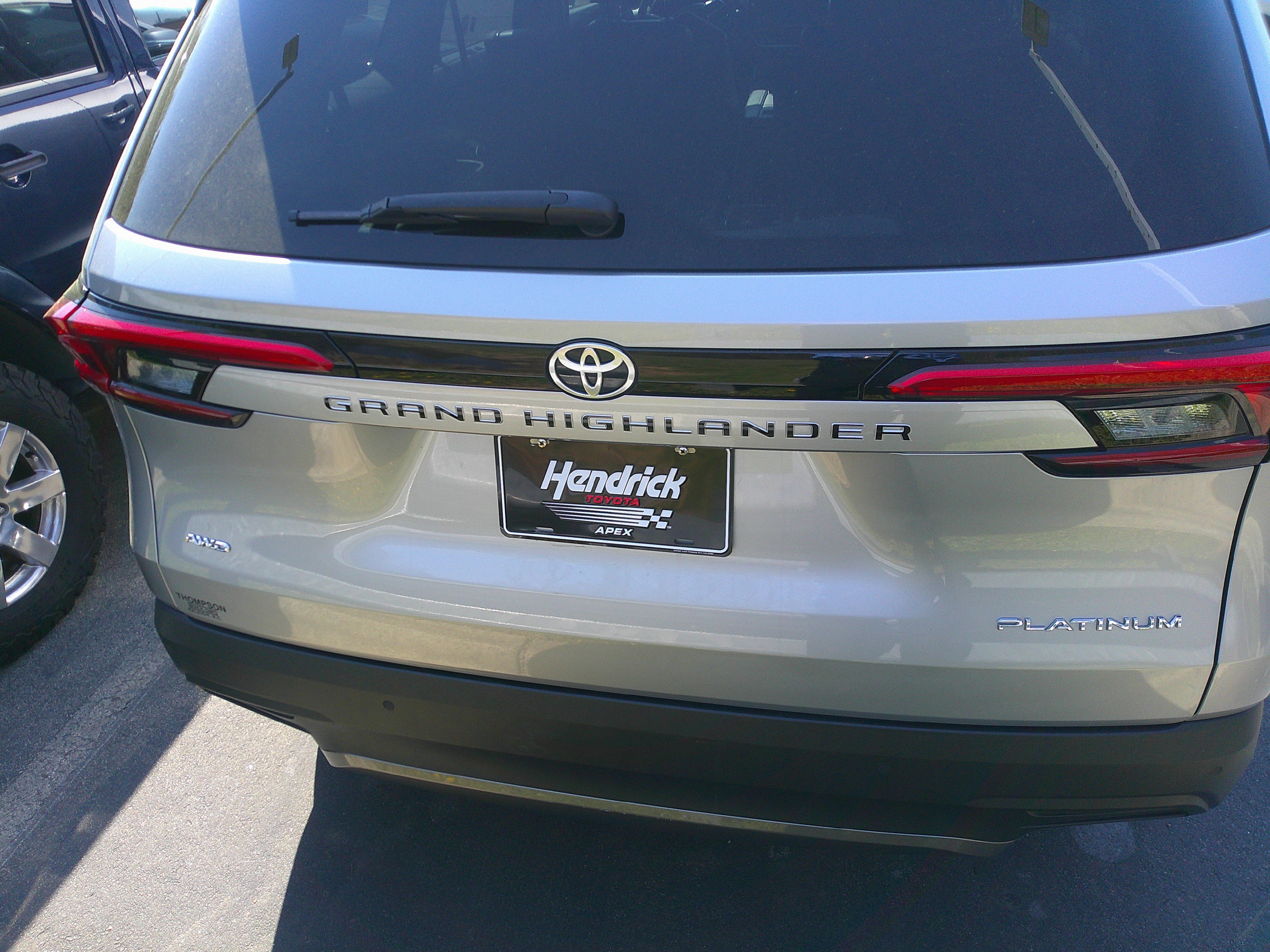 Used 2024 Toyota Grand Highlander Platinum image 7