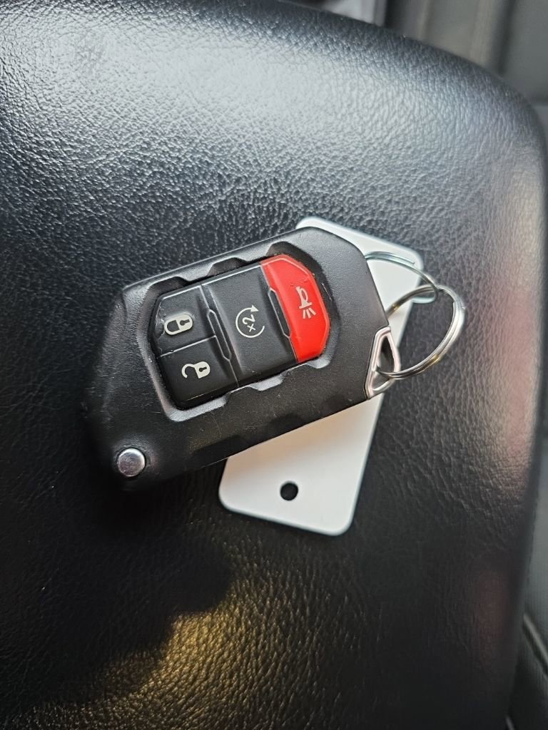 Used 2022 Jeep Gladiator Sport image 46