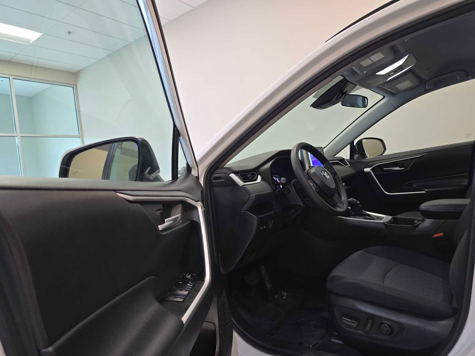 Certified 2023 Toyota RAV4 XLE AWD/4WD image 22