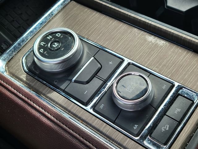 Used 2024 Ford Expedition Limited image 30