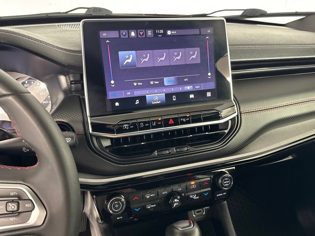 Certified 2025 Jeep Compass Trailhawk AWD/4WD image 17