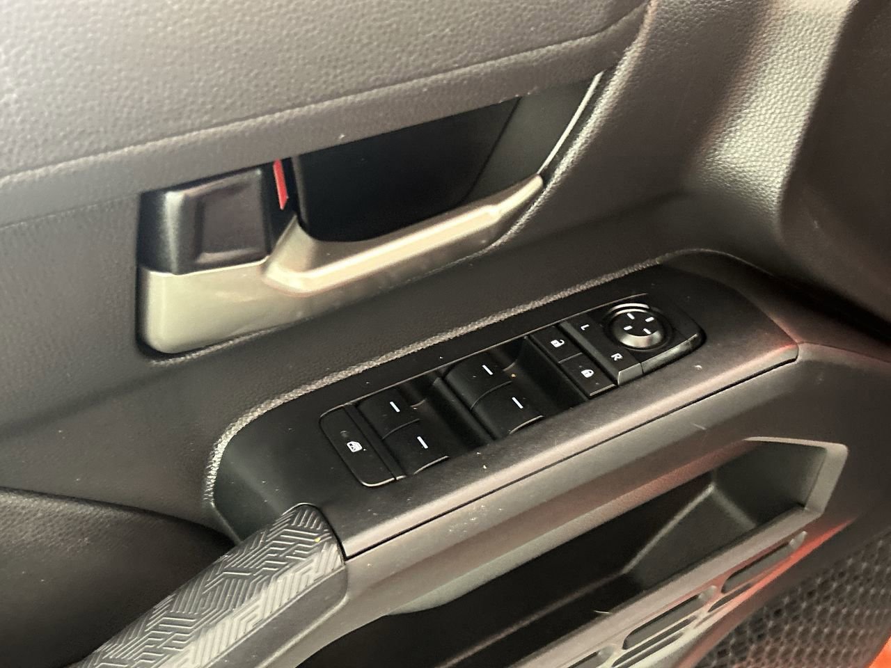 Used 2024 Toyota Tacoma TRD Off-Road image 18