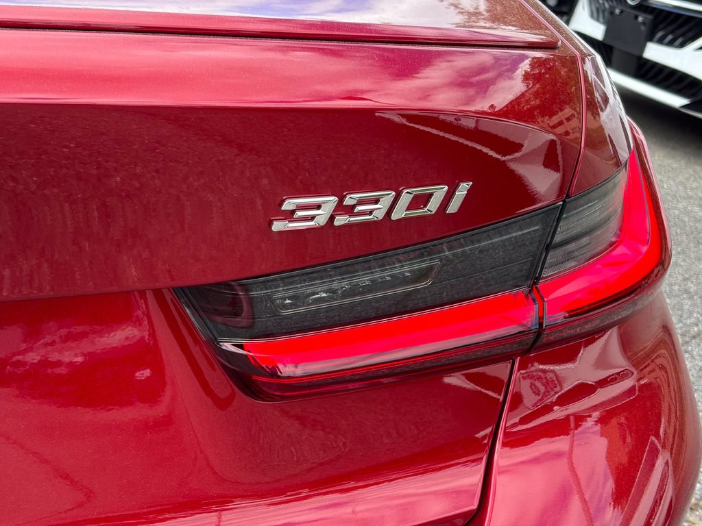 New 2026 BMW 330i xDrive Sedan w/ M Sport Package AWD/4WD image 7