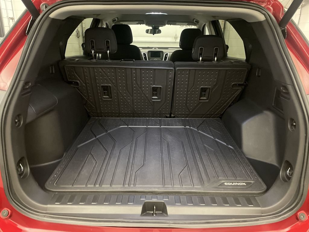 Used 2020 Chevrolet Equinox LT w/ Driver Convenience Package FWD image 18