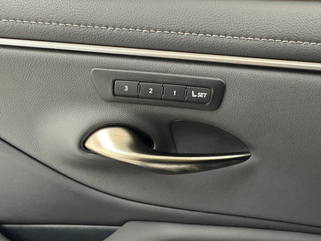 Used 2024 Lexus ES 350 F Sport image 26
